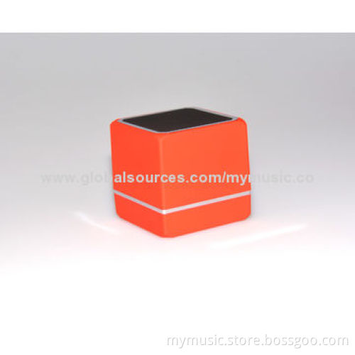 Loud sound, heavy bass Bluetooth mini speaker with 2.5W output and colorful printing